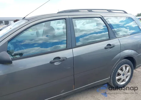 2005 Ford Focus Zxw из США, поврежденный, VIN 1FAFP36N15W154138